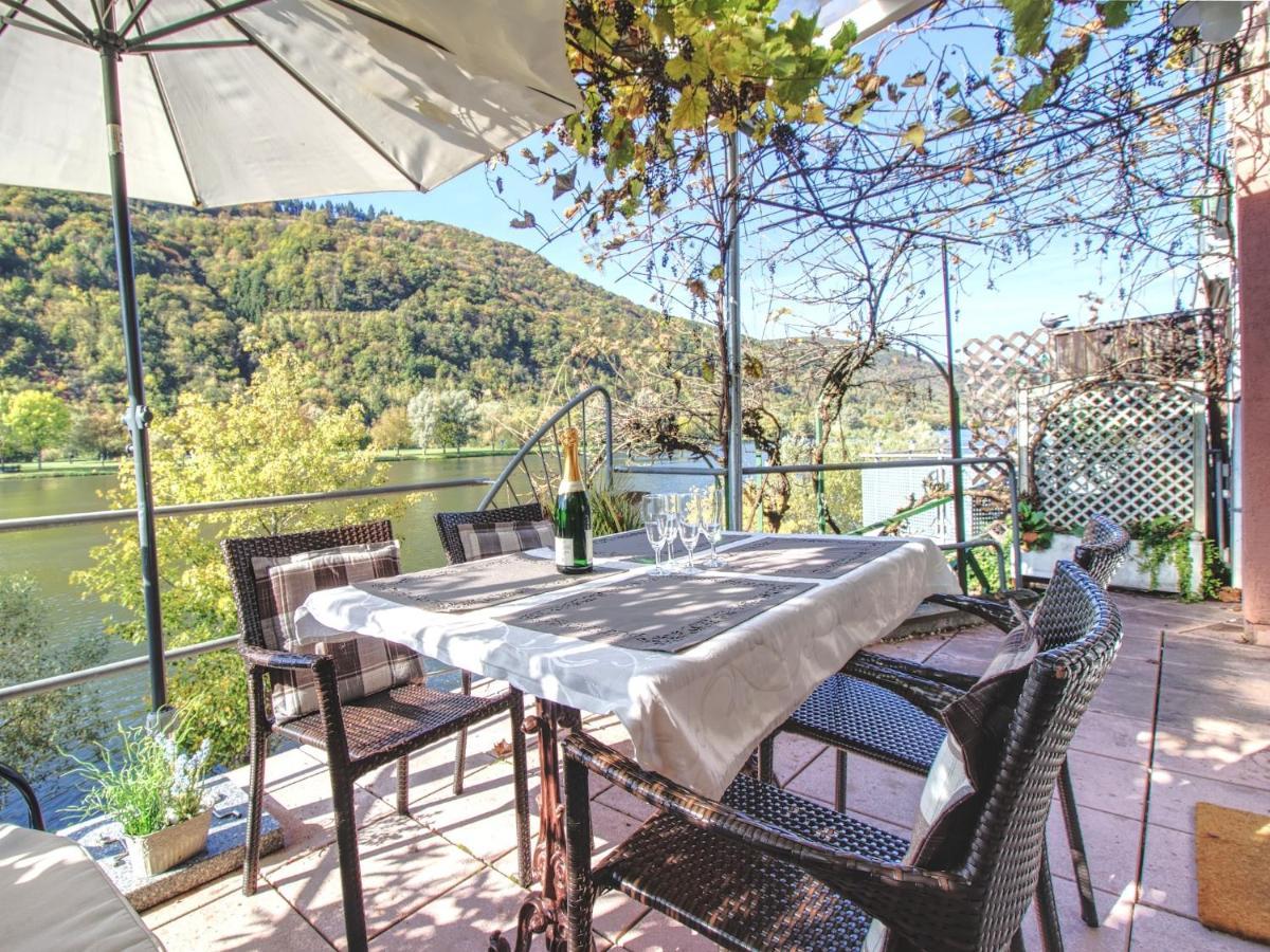 Ferienhaus Bullay Bagian luar foto