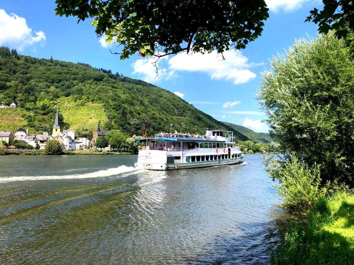 Ferienhaus Bullay Bagian luar foto