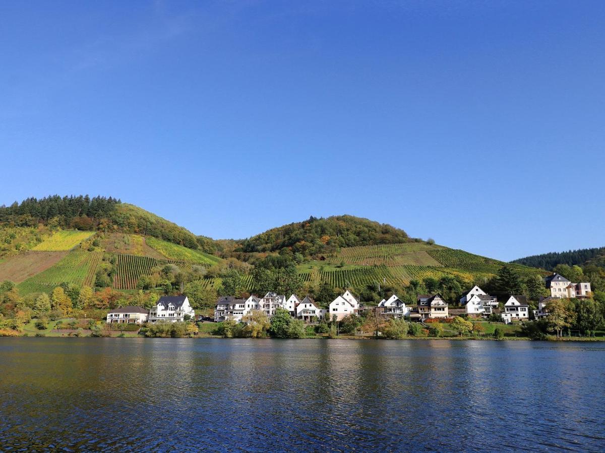 Ferienhaus Bullay Bagian luar foto