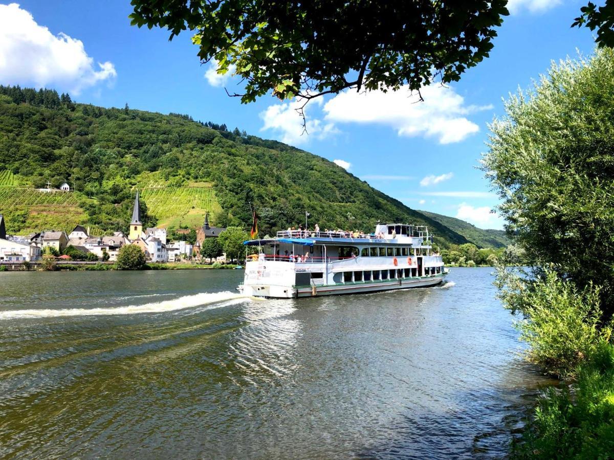 Ferienhaus Bullay Bagian luar foto