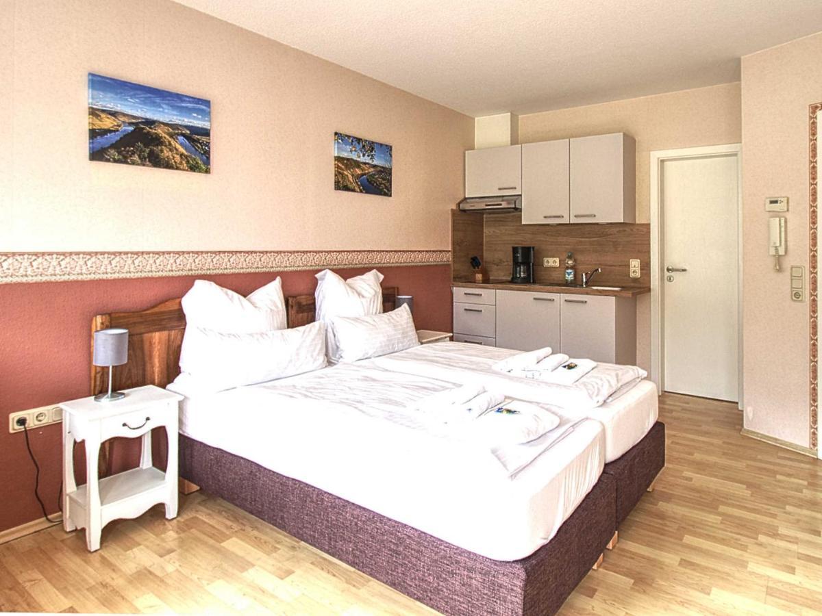 Ferienhaus Bullay Bagian luar foto